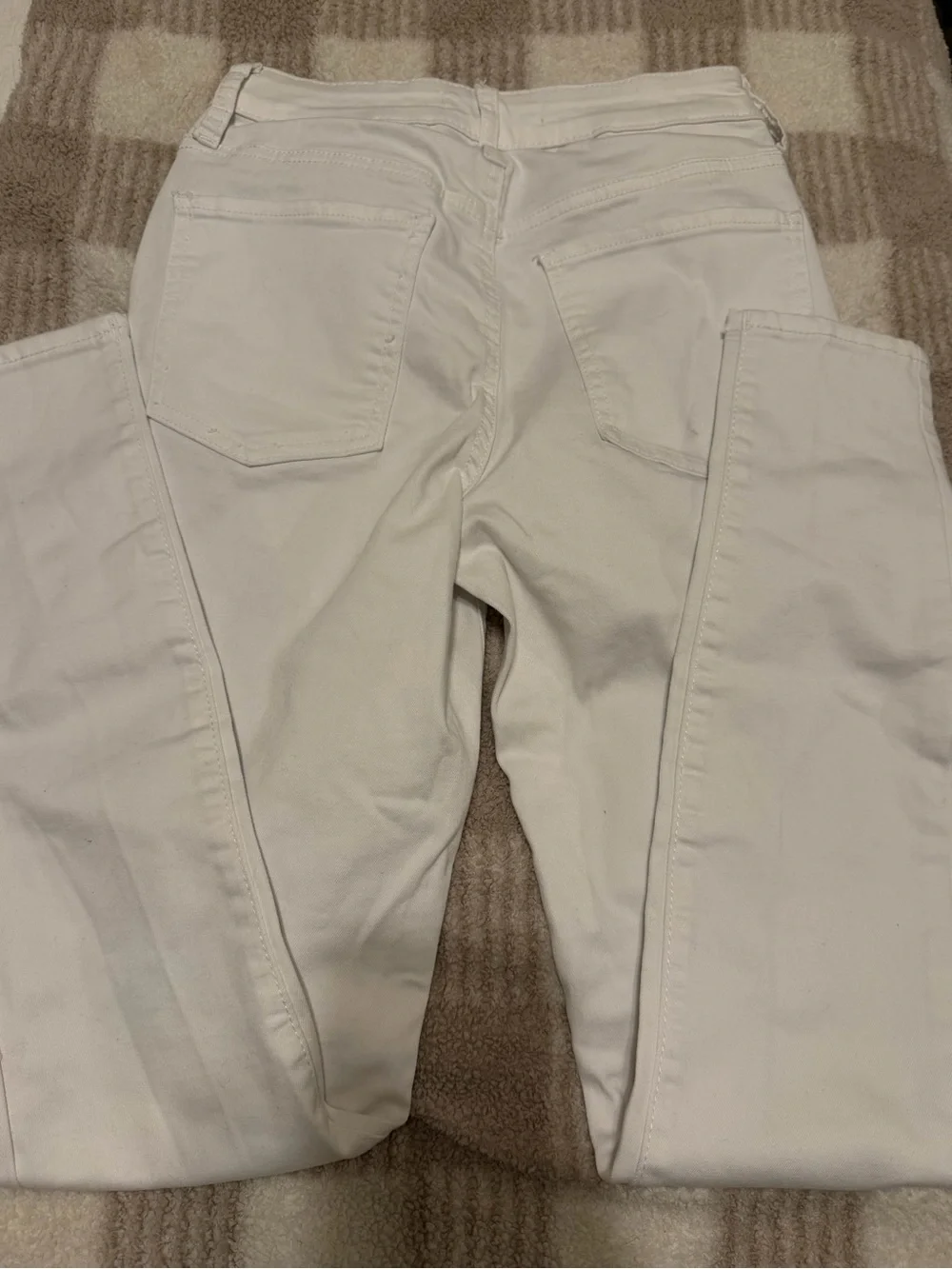 2 for$5✨SO Junior’s White High-Rise Jeggings, Size 3/26